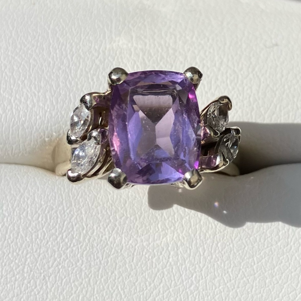 14kt White Gold Diamond Amethyst Ring. Sz 5.5